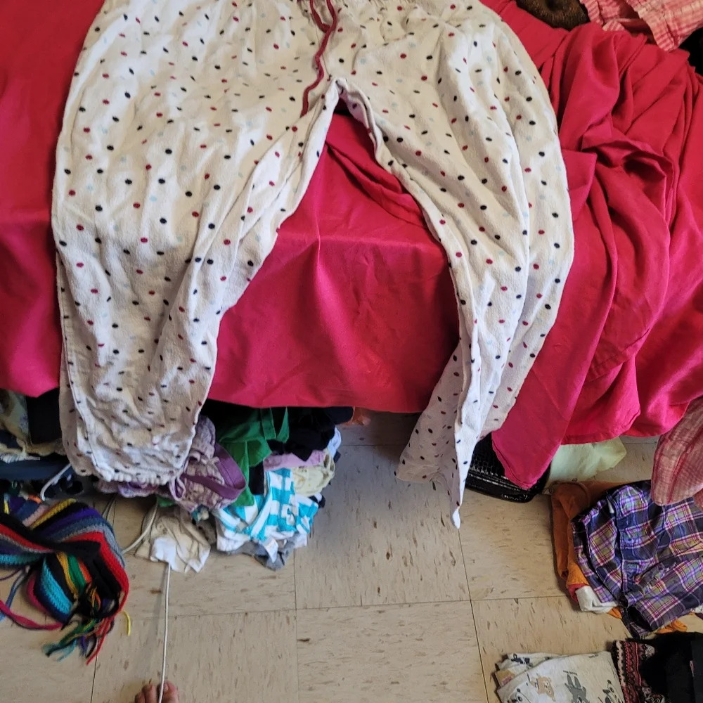 Pjs - Picture 2 of 3